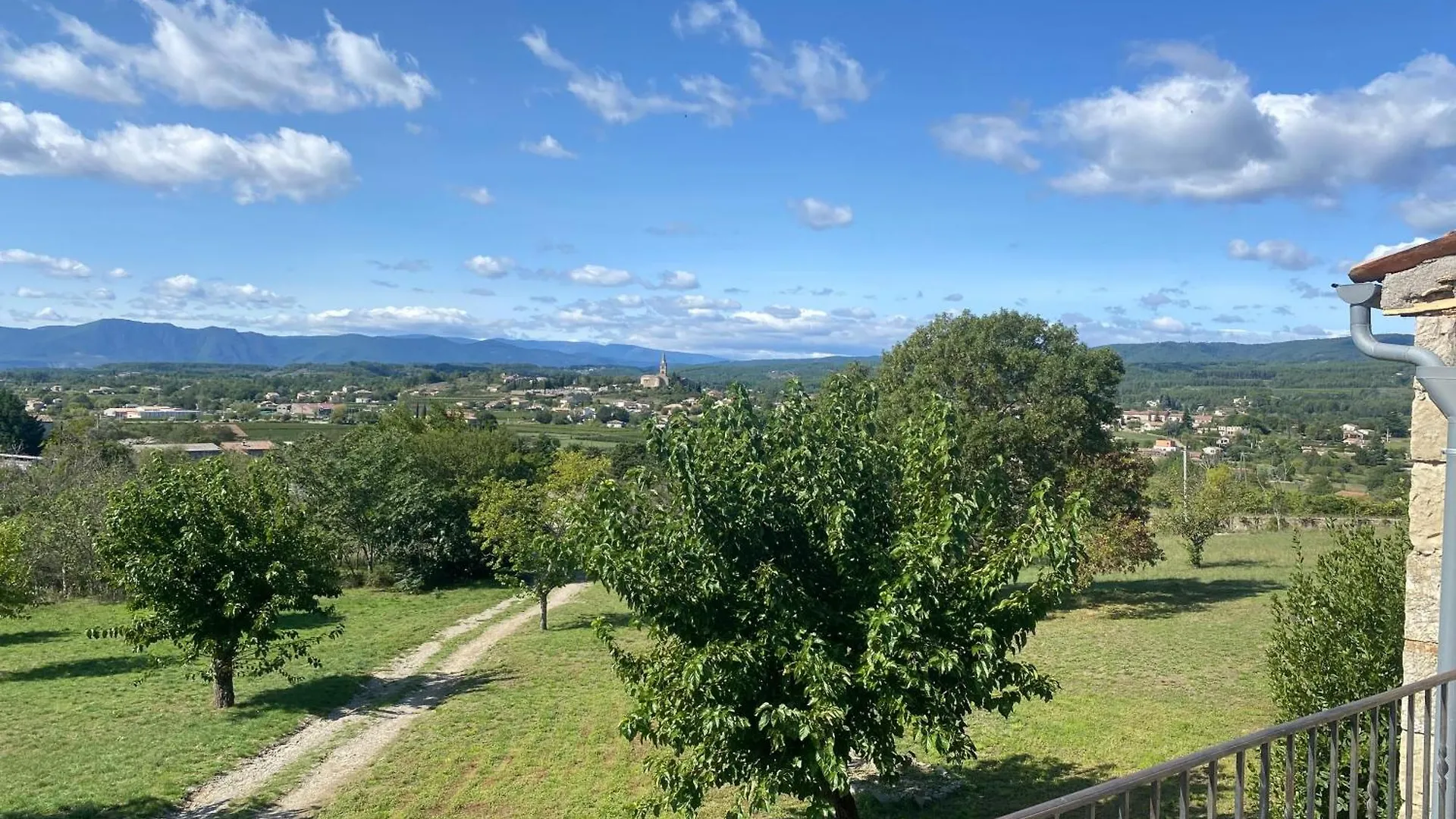 Le Mas Vivares Lablachere Bed & Breakfast